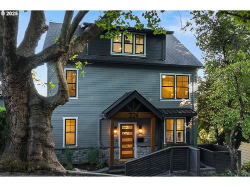 226 Nw Macleay Blvd, Portland, OR, 97210-3324 | Card Image