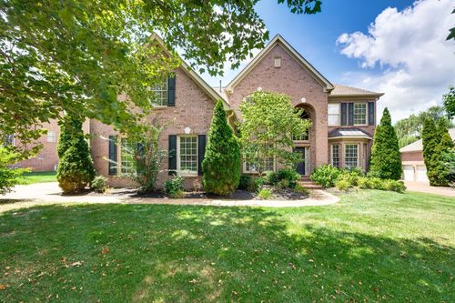 9805 Albemarle Ln, Brentwood, TN, 37027-3717 | Card Image