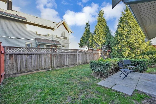27 - 22977 116 Avenue, Townhouse with 3 bedrooms, 2 bathrooms and 2 parking in Maple Ridge BC | Image 35