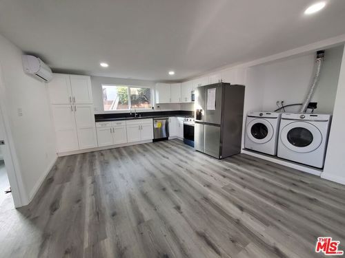 20003 Arminta St, Winnetka, CA, 91306-2303 | Card Image