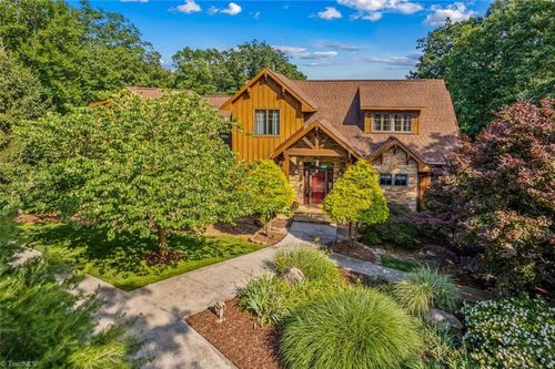 2084 Sierra Trace Rd, Denton, NC, 27239-7268 | Card Image