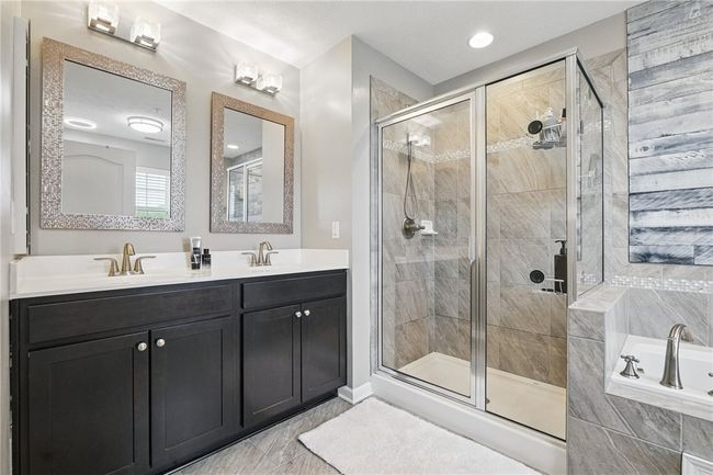 228 Eagle Dr, Townhouse with 3 bedrooms, 3 bathrooms and 2 parking in Cranberry Twp PA | Image 16