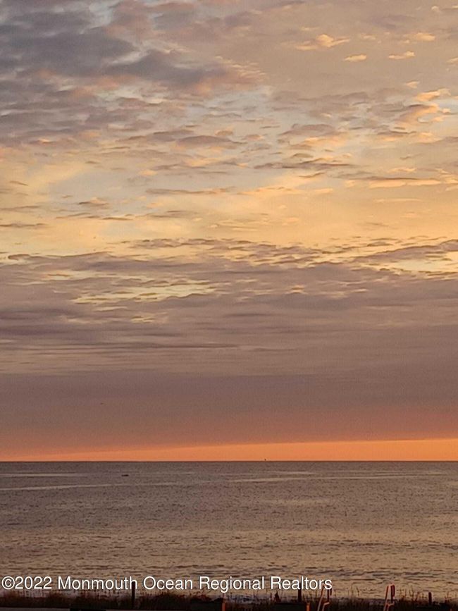 12 Sandpiper Lane, Sold in Sea Bright Zoocasa