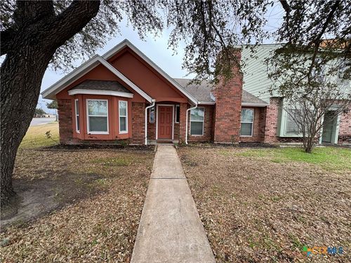 1 Northshire St, Victoria, TX, 77904-1610 | Card Image