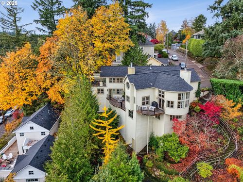 1716 Sw High St, Portland, OR, 97201-1738 | Card Image