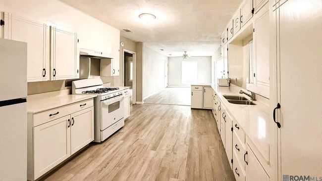 227 E Peach Ave, House other with 3 bedrooms, 1 bathrooms and null parking in Eunice LA | Image 7