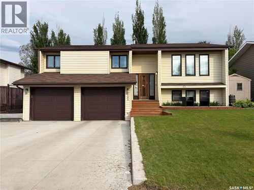 3389 Eagle Cres, Prince Albert, SK, S6V7N5 | Card Image