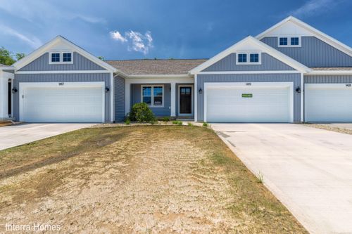 1419 N Village Cir, Kalamazoo, MI, 49009-6134 | Card Image