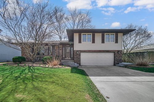 1004 Fran Lin Pkwy, Munster, IN, 46321-3505 | Card Image