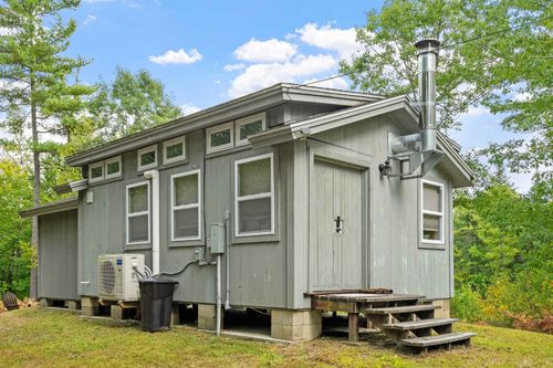 538 Lily Pond Rd, Pike, NH, 03780-5643 | Card Image