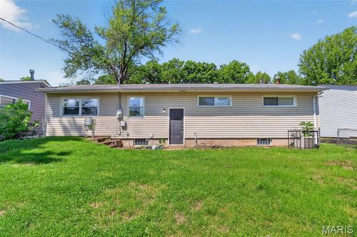 10120 Jett Dr, Saint Louis, MO, 63136-2006 | Card Image