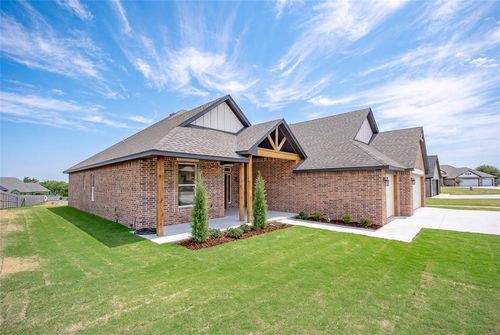 1429 Buckhorn Pl, Tuttle, OK, 73089-5010 | Card Image
