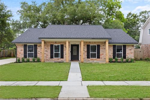 518 Whitecap Dr, El Lago, TX, 77586-5819 | Card Image