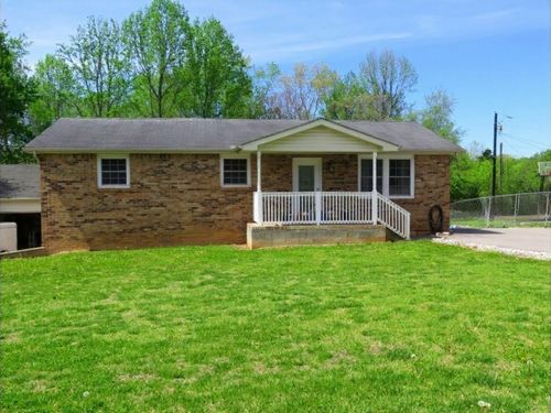 1153 Chestnut Dr, Burns, TN, 37029 | Card Image