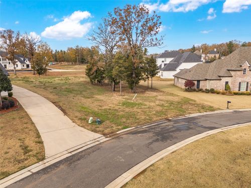 10924 Whispering Path Dr, Shreveport, LA, 71106-7742 | Card Image