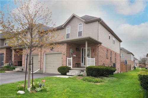 14 Brookfield Cres, Kitchener, ON, N2E0A7 | Card Image