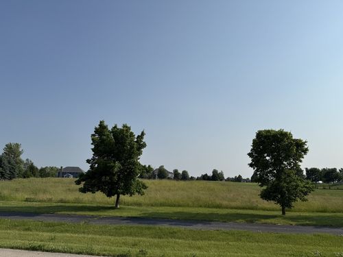 43W479 Prairie Valley Dr, St. Charles, IL, 60175-8631 | Card Image