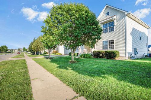 827 Sw Springfield Dr, Ankeny, IA, 50023-8245 | Card Image