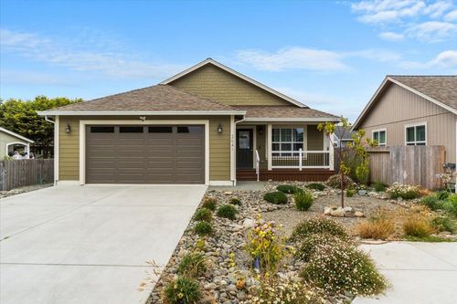 2641 Avelar Ct, Mckinleyville, CA, 95519-9004 | Card Image
