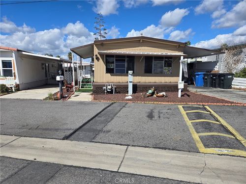 56-1700 State, Hemet, CA, 92543 | Card Image