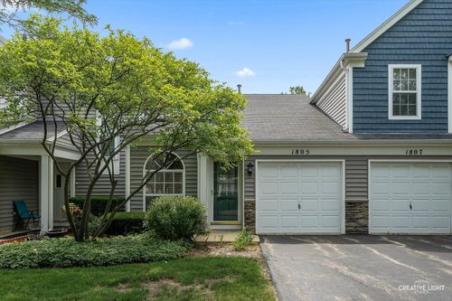 1805 Pebble Beach Cir, Elgin, IL, 60123-6894 | Card Image
