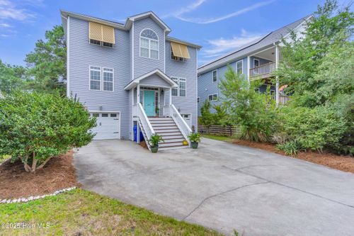927 Carolina Sands Dr, Carolina Beach, NC, 28428-4618 | Card Image