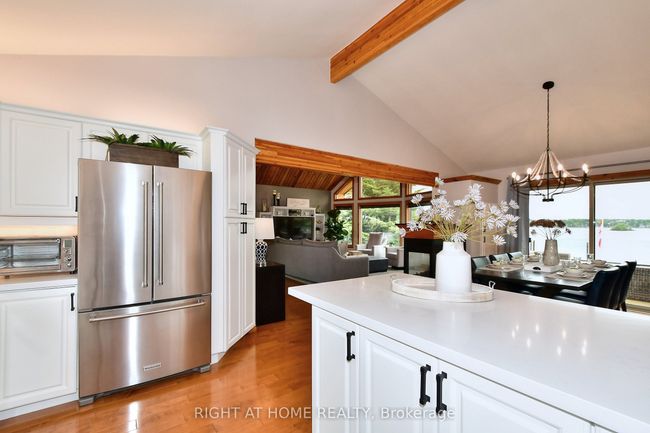 9 Lawson Court, House other with 3 bedrooms, 3 bathrooms and 6 parking in Kawartha Lakes ON | Image 17