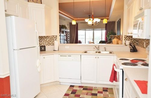 6-303-7818 Great Heron Way, NAPLES, FL, 34104-9576 | Card Image