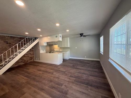 103-4917 N Holt Ave, Fresno, CA, 93705-0142 | Card Image