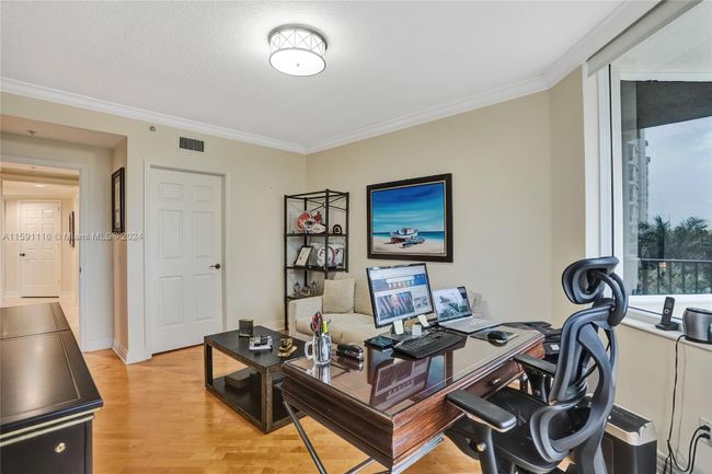 401 - 13627 Deering Bay Dr, Condo with 3 bedrooms, 3 bathrooms and null parking in Coral Gables FL | Image 25