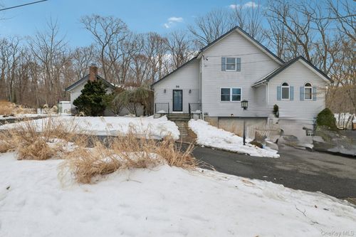 36 Locust Ave, Miller Place, NY, 11764-2014 | Card Image