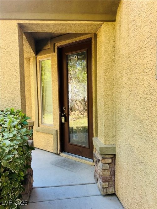 103 Red Tee Ln, Las Vegas, NV, 89148-5262 | Card Image