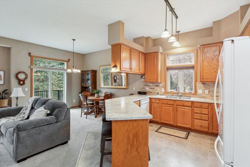 13135 Gamma Way, Apple Valley, MN, 55124-3308 | Card Image