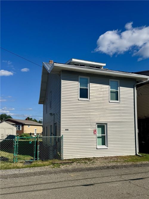 940 Orchard St, Rochester, PA, 15074-1311 | Card Image