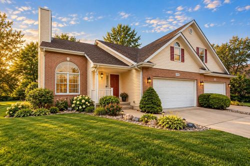 376 Cherry Hills Dr, Chesterton, IN, 46304 | Card Image