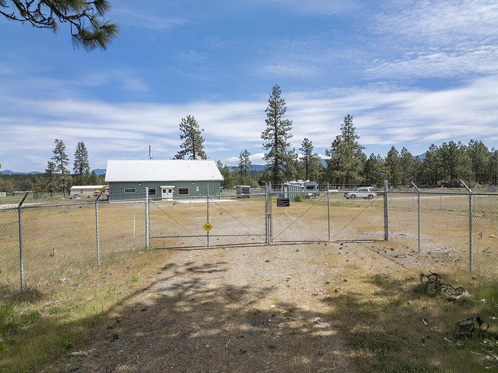 Commercial Sale in Cave Junction 3