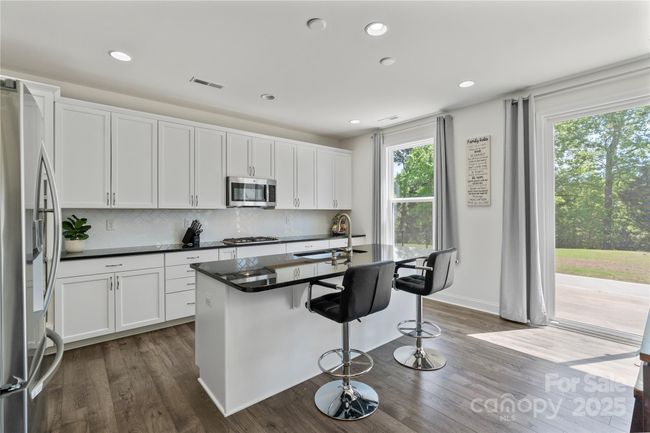 Spacious Kitchen | Image 11