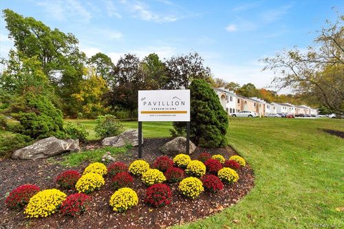 ste-a-37 Scarborough Ln, Wappingers Falls, NY, 12590-5161 | Card Image