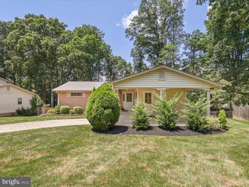 10020 Eastlake Dr, FAIRFAX, VA, 22032-2730 | Card Image