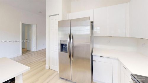 201-372 Ne 26th Pl, Homestead, FL, 33033 | Card Image