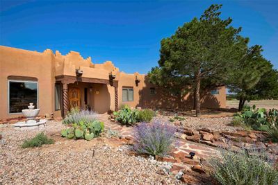 2 Redondo Court, House other with 3 bedrooms, 2 bathrooms and 4 parking in Santa Fe NM | Image 3