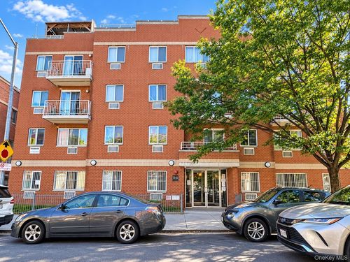 3d-7836 46th Ave, Elmhurst, NY, 11373-2991 | Card Image