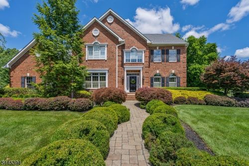 17 Sugarwood Way, Warren, NJ, 07059-6792 | Card Image