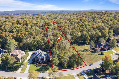 255 Wedgewood Terrace Rd, Madison, AL, 35757-8911 | Card Image