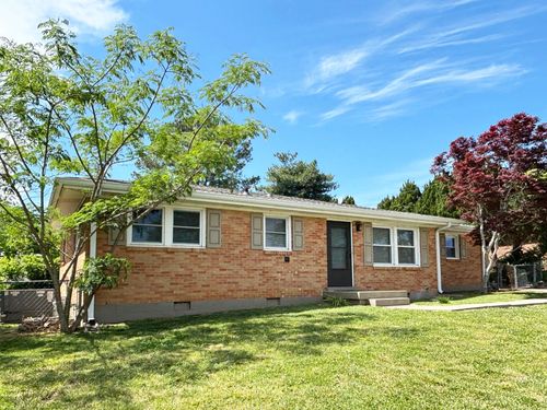 850 Glendale Dr, Clarksville, TN, 37043-6401 | Card Image