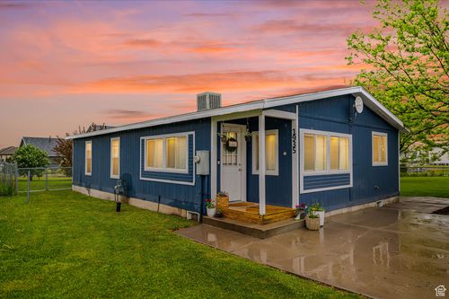 1935 1250, Logan, UT, 84321-6503 | Card Image
