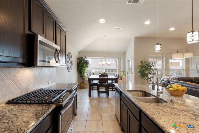 521 Kirkhill St, House other with 4 bedrooms, 2 bathrooms and null parking in Hutto TX | Image 12