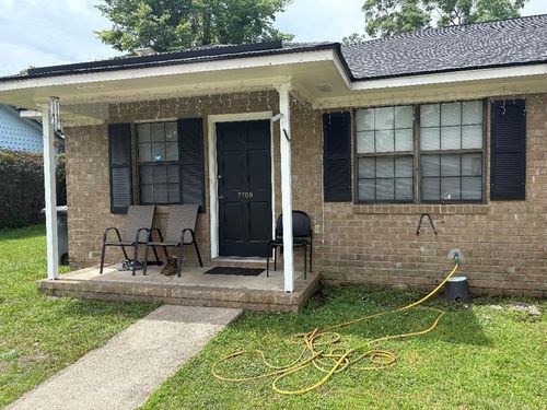 7709 Suzanne Dr, North Charleston, SC, 29418-3111 | Card Image