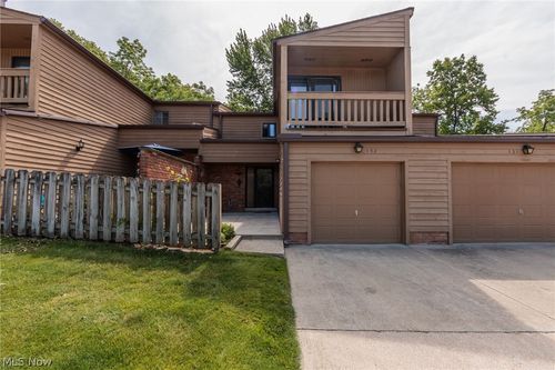 132 Kimrose Ln, Broadview Heights, OH, 44147-1258 | Card Image