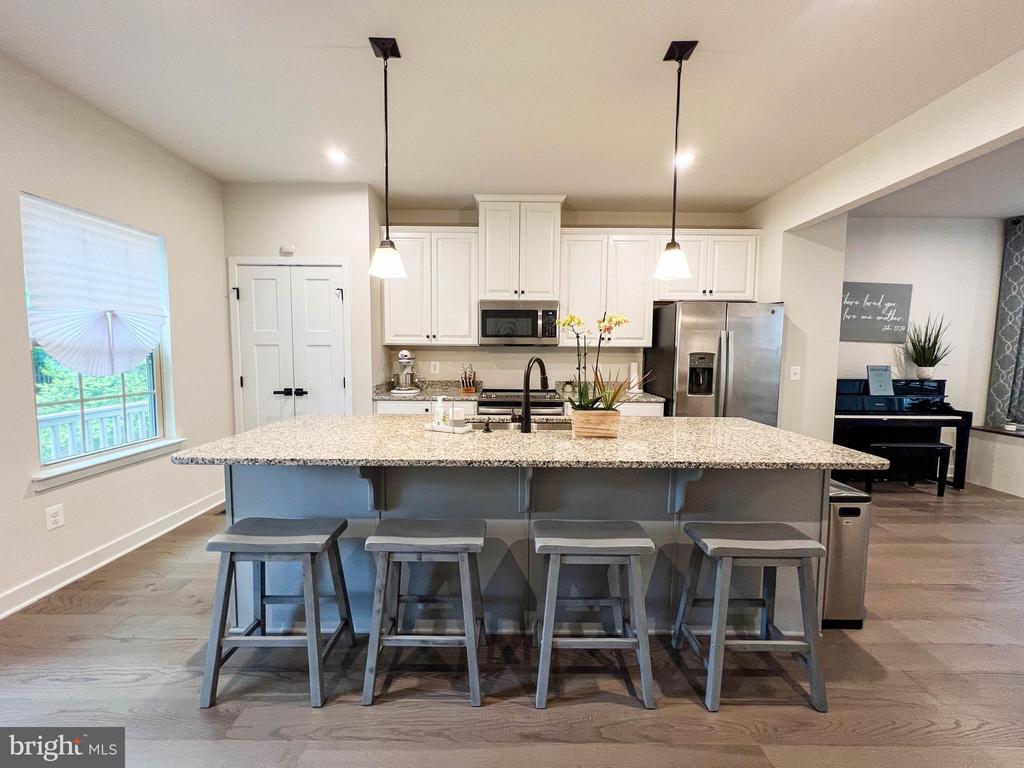 Residential Lease in ANNANDALE 5